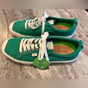 Cariuma Women's Sneakers Organic Cotton, US Size 8.5M 10 W. Green. NWT!  No box